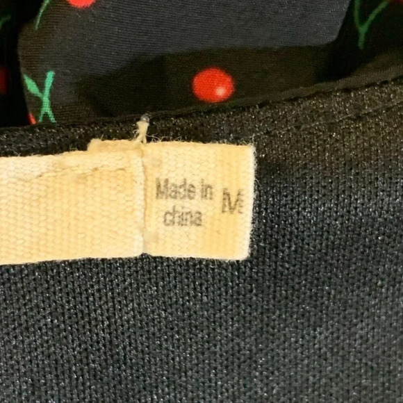 Ellison Women's Cherry Patterned V Neck Sheath Dress Size‎ M - Picture 9 of 13